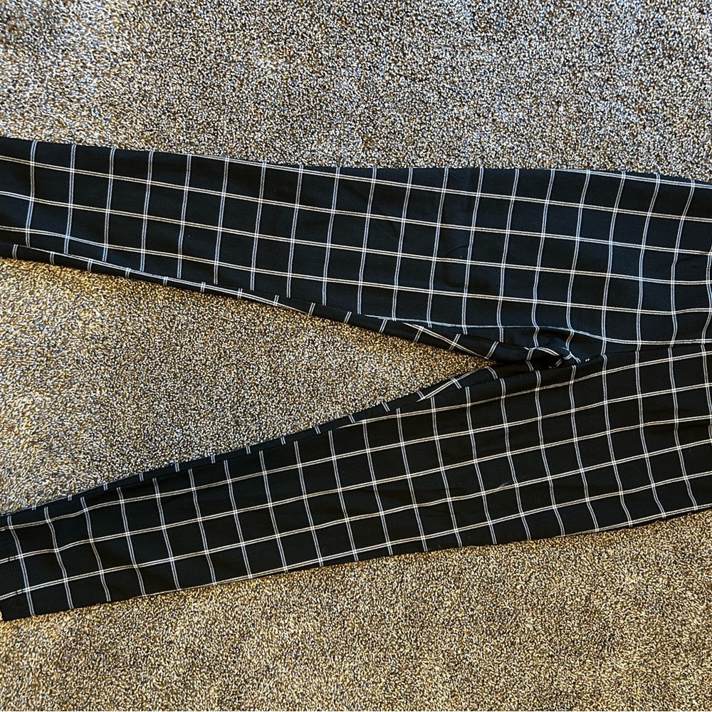 Chic Black Grid Pattern Pants